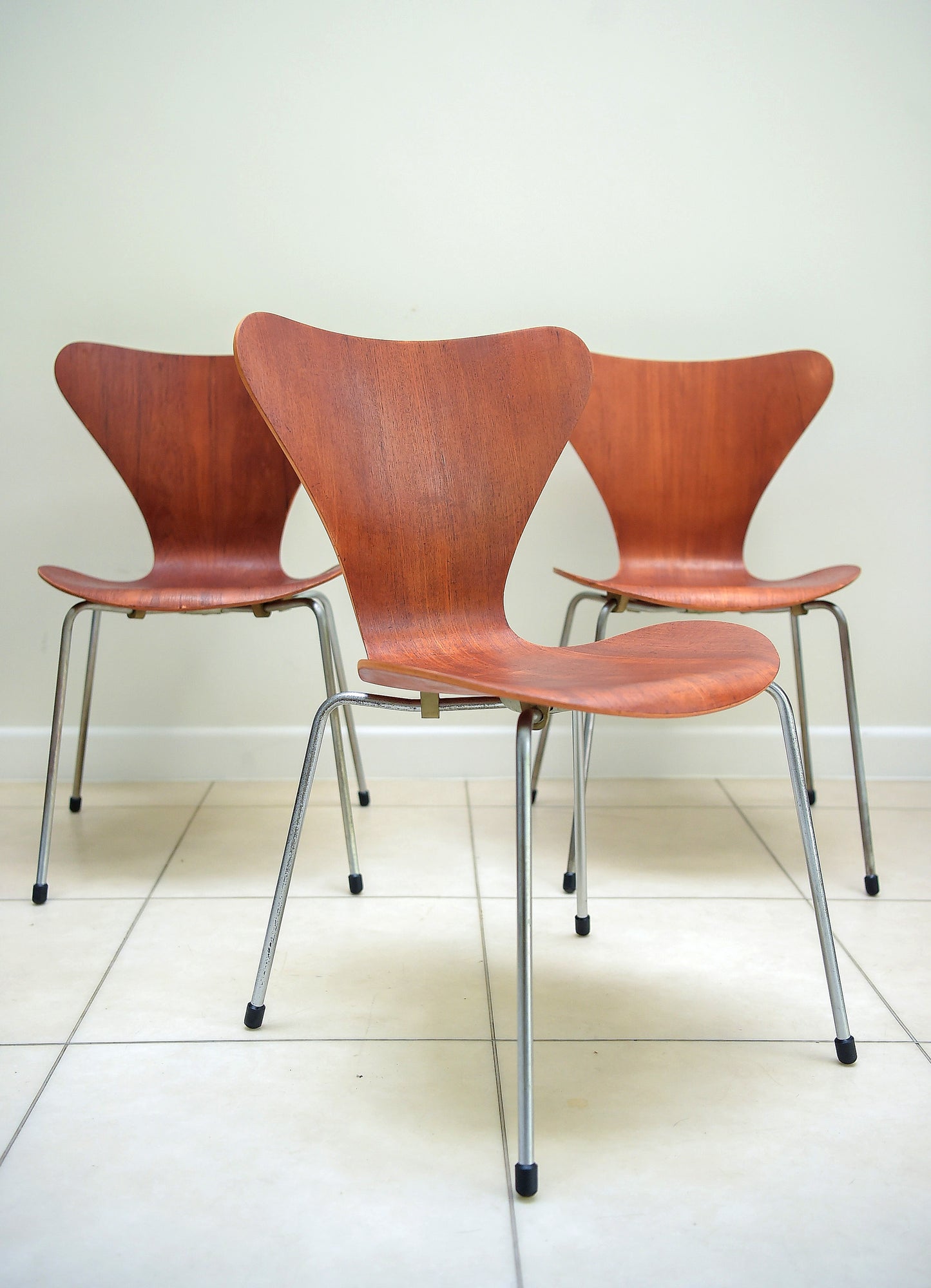 Set Of Three ‘Series 7’ Dining Chairs Designed By Arne Jacobsen Production Date January 1964