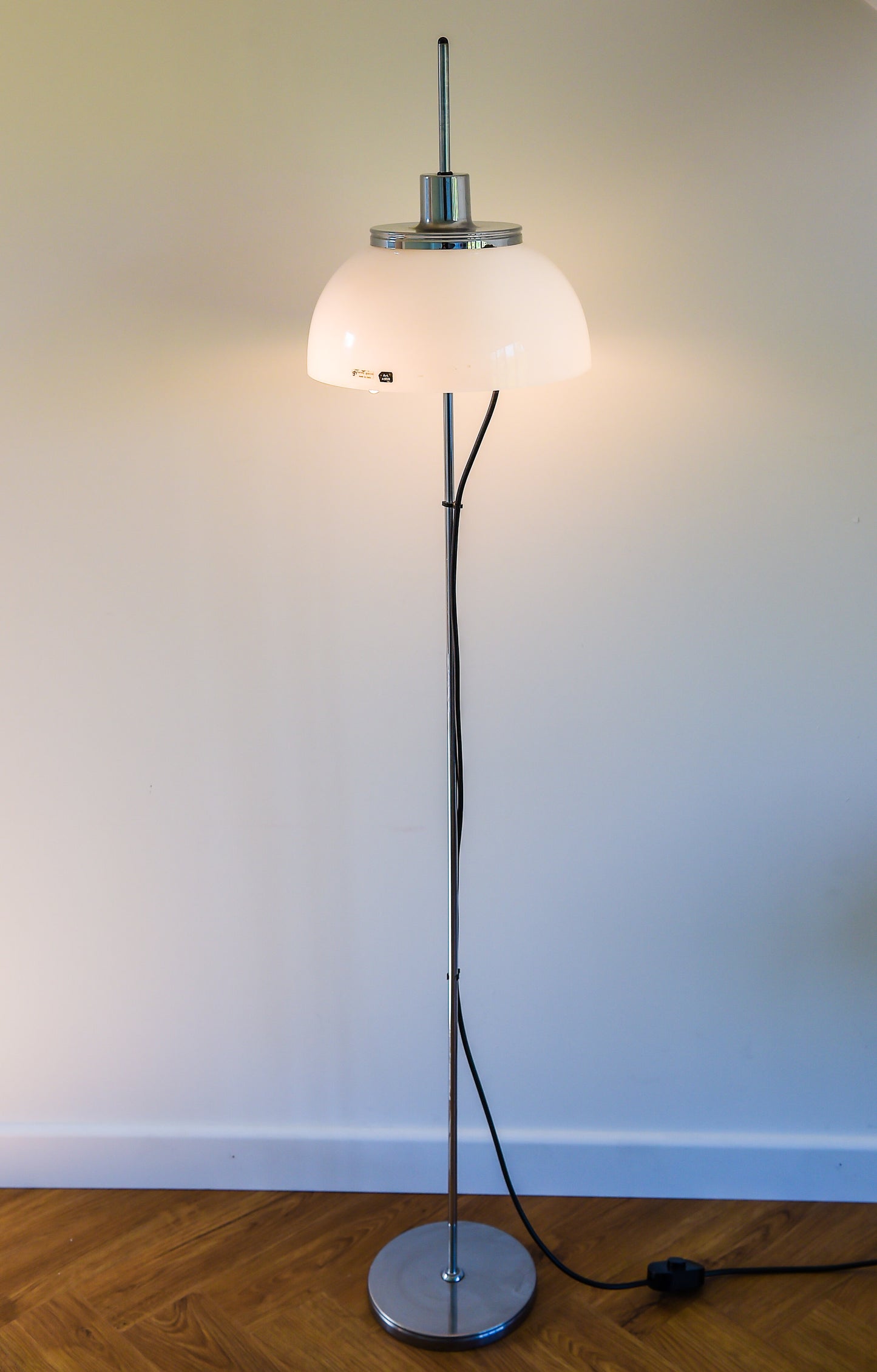 Harvey Guzzini Faro Floor Lamp. Italy 1973 – 1976