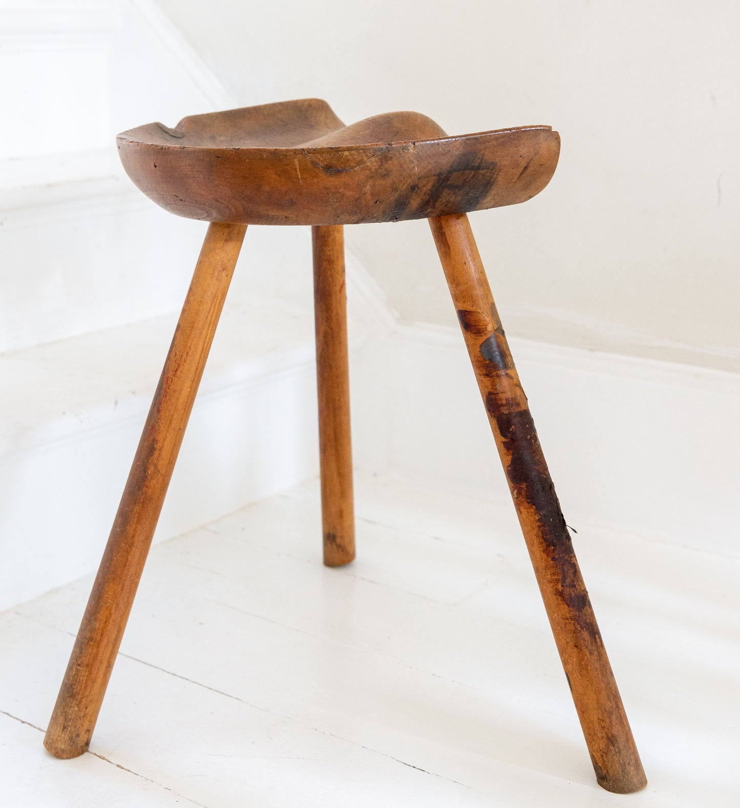 Rustic Elm Tripod stool